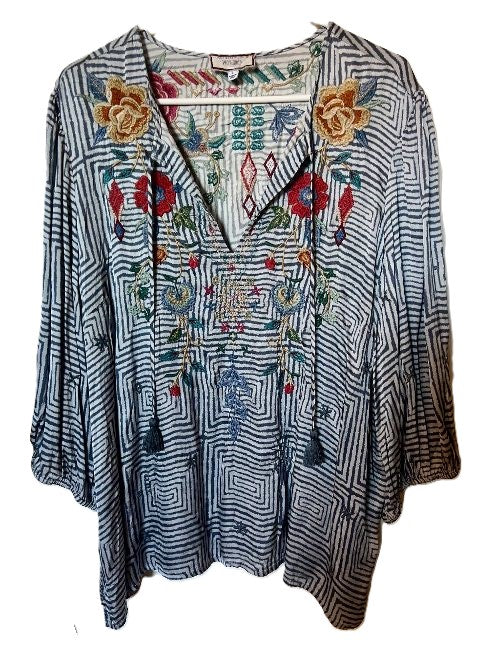 TARYN FLOWY TASSEL BLOUSE - MULTI