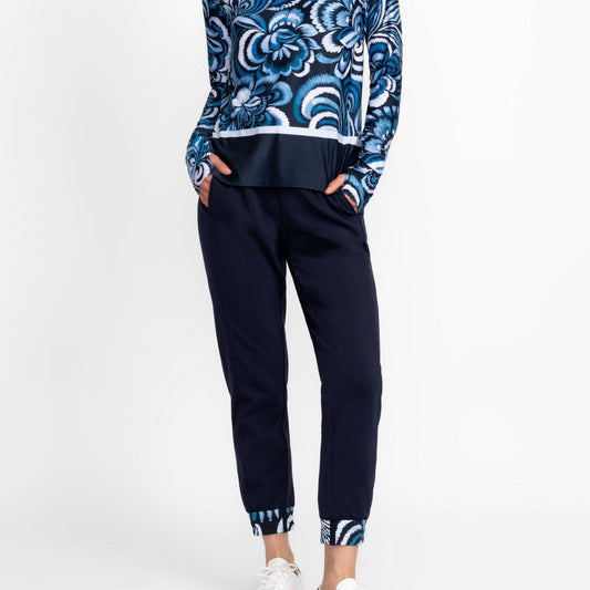 Bee Active Cozy Jogger - Feathery Flower