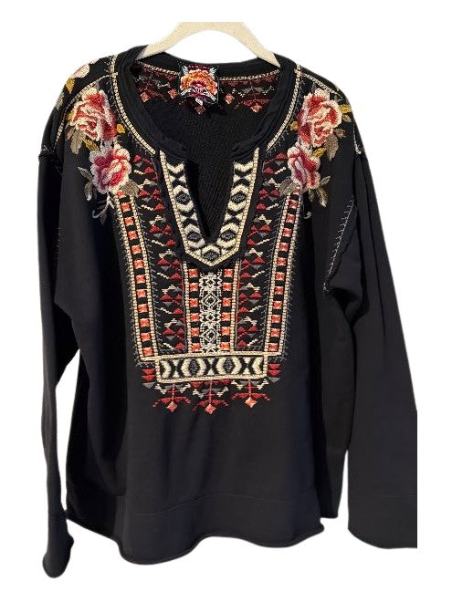 Issoria Pop Over Sweatshirt - BLACK