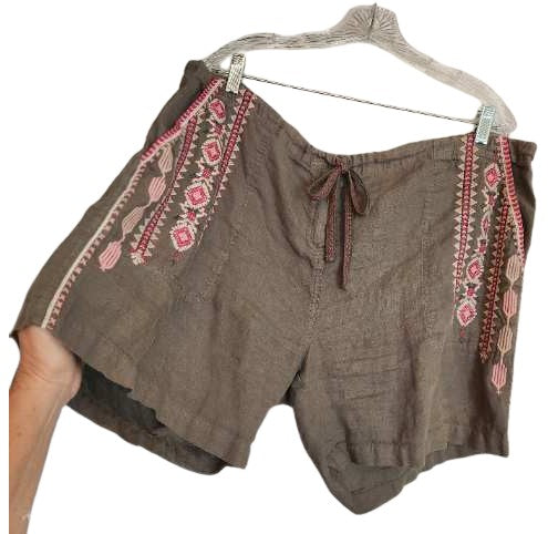 Sabriya Embroidered Linen Shorts
