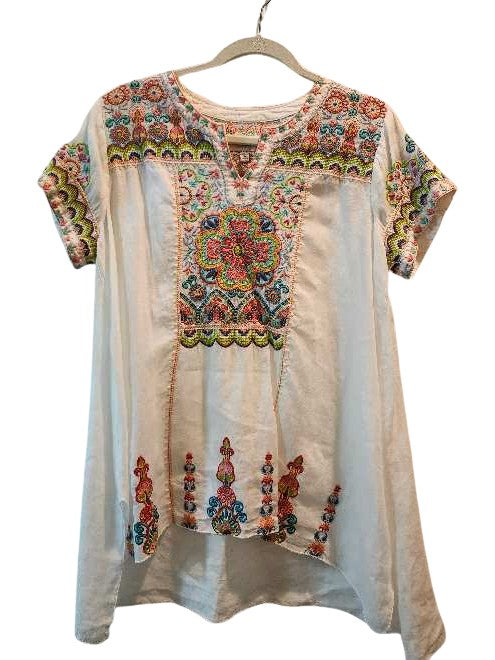 Ramie short sleeve v neck tunic with floral embroidery and side slits