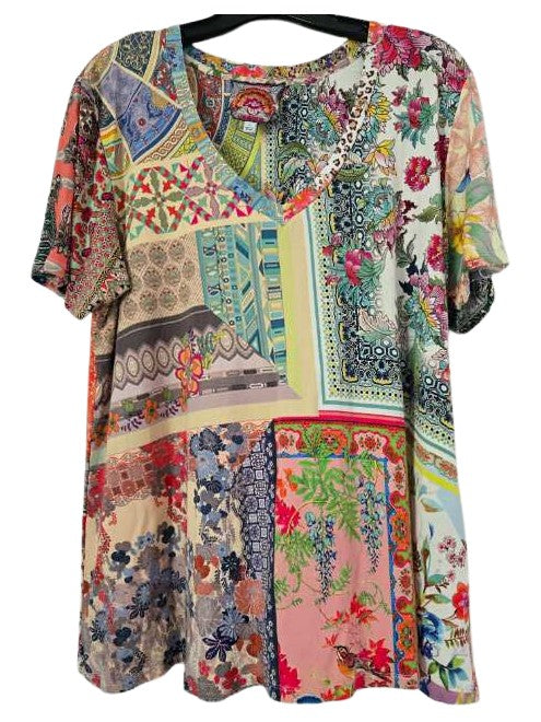 ANIKA SHORT SLEEVE V-NECK SWING TEE - MULTI